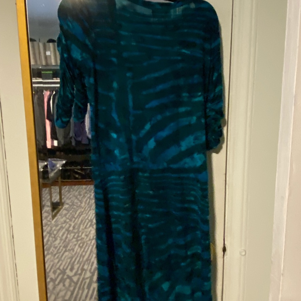 size small smoke free home beautifully colored perfect for warm weather